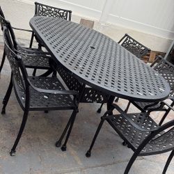 Iron Outdoor Patio Table 7  Piece Set . 