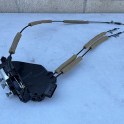 2015-2019 Nissan Rogue Right Passenger Side Front Door Latch Lock Oem.
