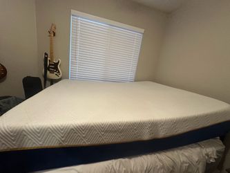 Queen 12” Gel Memory Foam Mattress