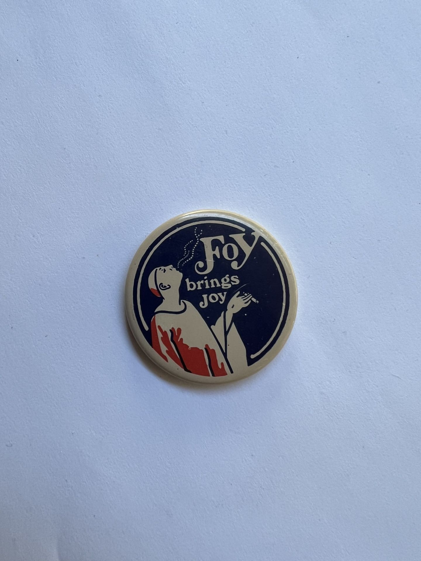 Vintage ‘Foy Brings Joy’ Tobacco Rolling Papers Pin Back Button