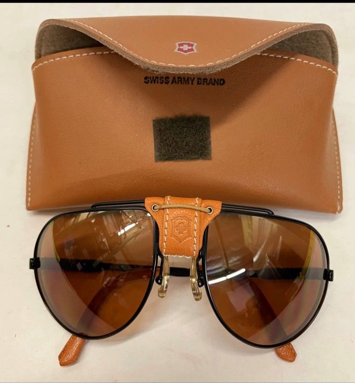 VTG Swiss Army 4000 Brown Leather Black Frame Aviator Sunglasses Original Case