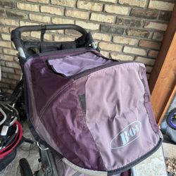 BOB Running Stroller – All-Terrain Jogging Stroller (Great Condition)
