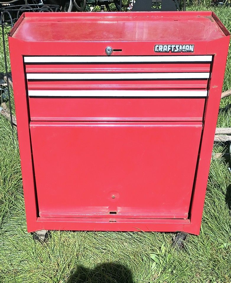 Craftsman Work Bench & lots of Tools (Not in Pic)