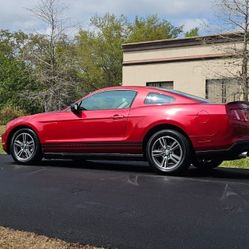 2010 Ford Mustang V6 