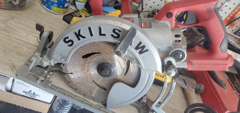 Skill Saw Almost New Used Two  Times 