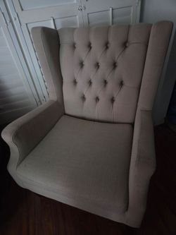Tufted Wingback Accent Chair