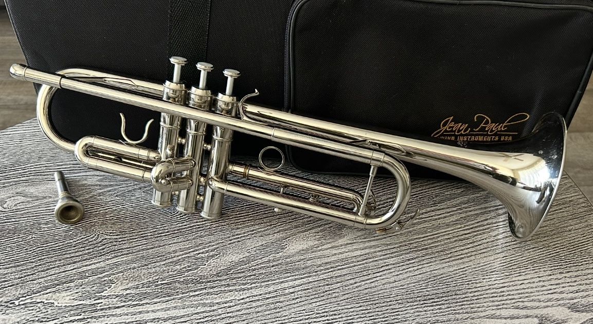 Jean Paul trumpet with carry case in excellent condition. $100