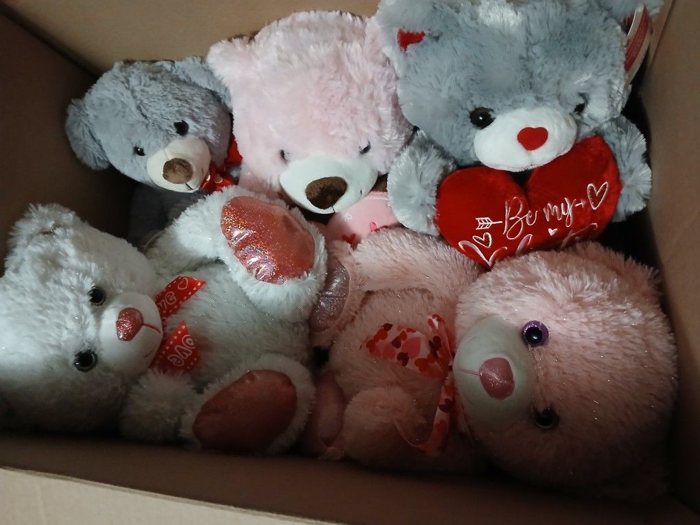 5 Big Valentines Day Bears