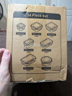 Brand New Stablo 24 Piece Spillproof Containers