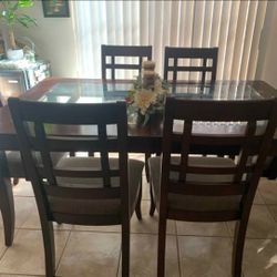 Solid Wood Table With 6 Chairs 