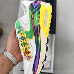 Nike Air Max Grateful Dead Men 9.5 US  Brand New 