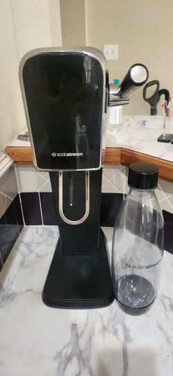 SodaStream Sparkling Water Maker (Black) – Includes Carbonating Bottle