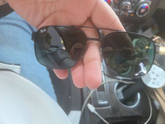 Ray ban