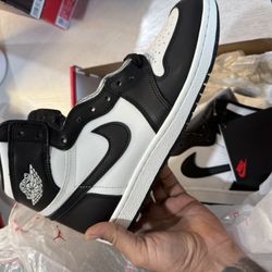 Jordan 1 Retro High '85 Black White (2023)