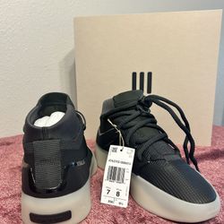 Adidas Fear of God Athletics I Basketball 7M/8W