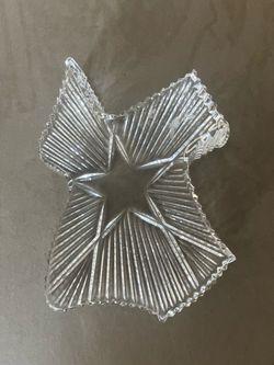 Vintage Waterford or Heisey Star of Texas Crystal Glass Paperweight. 4.5x5x1.25 in