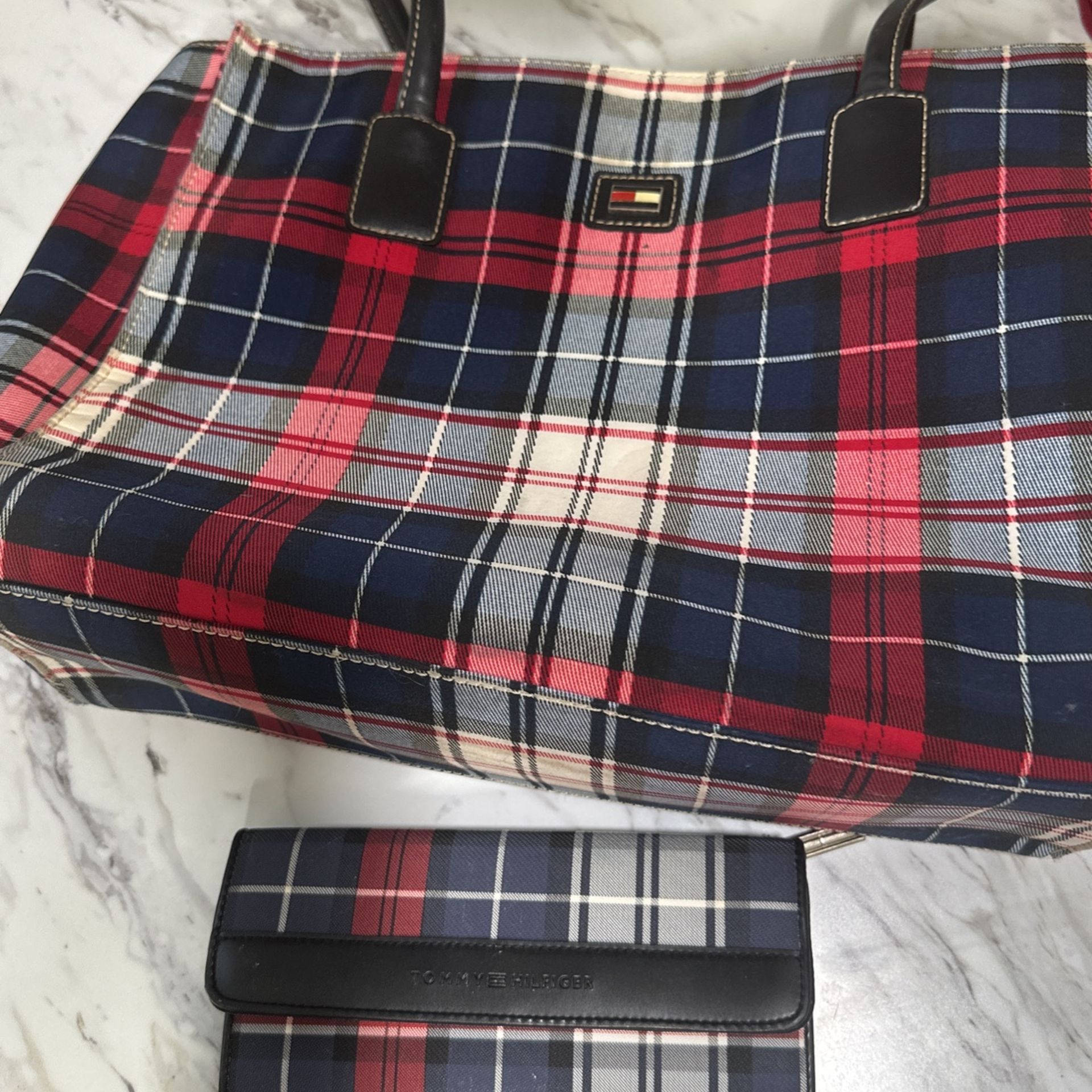 Tommy Hilfiger Purse And Wallet