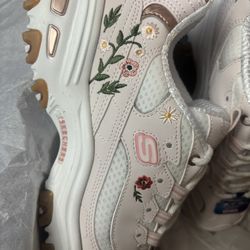 Woman Sketchers D Lites New Size 7 
