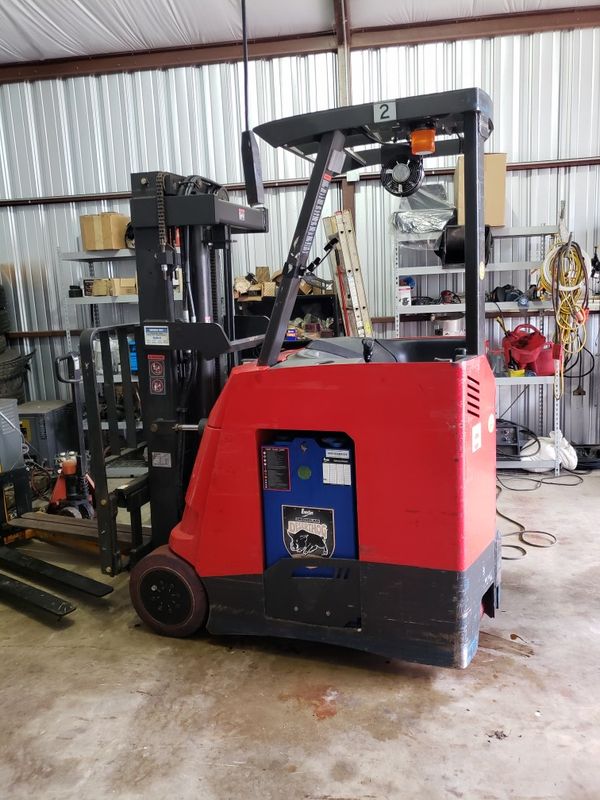 Raymond stand up forklift electric for Sale in San Antonio, TX OfferUp