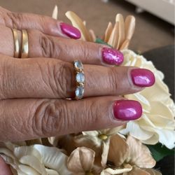 10 Kt Yellow Gold Ring with Genuine Stones 