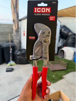 Pliers wrench