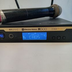 Electro Voice R300