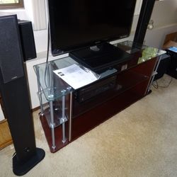 Complete Set Of Yamaha 5.1 Home Theater