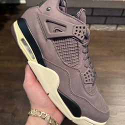 Retro 4 A Ma Maniere Violet Ore