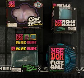 Nee Doh Cloud Pleaser Squish Toy