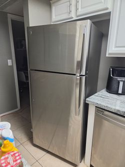 Freezer refrigerator