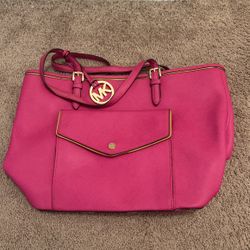 Michael Kors purse
