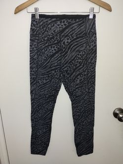 Victoria's Secret PINK Sport  Women's Grey/Black Animal Print Leggings Size S