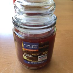 Better Homes & Gardens Spiced Pumpkin Pie 13 Oz Candle Jar - NEW