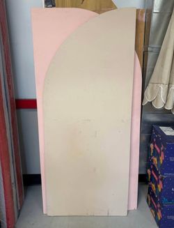 6x21/2 half moon non collapsible panel - doesn’t come with leg
