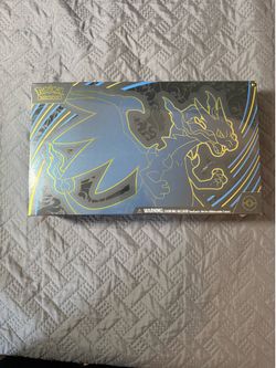 Mega Charizard x ultra premium collection