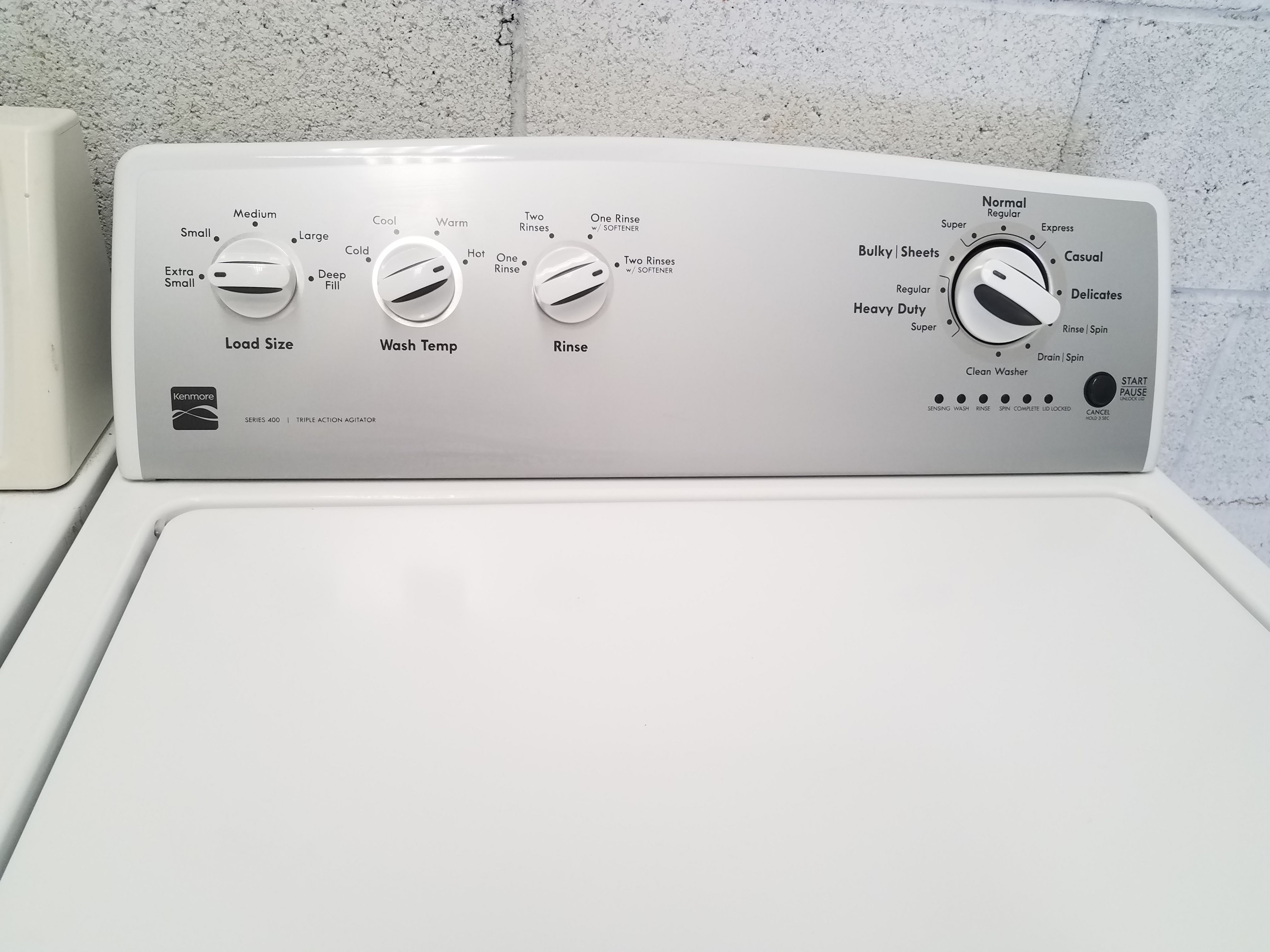 Kenmore (400 series) top load washer with triple action agitator for