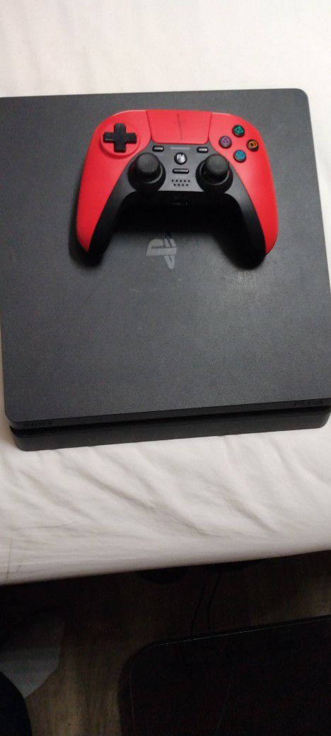 PS4 Slim  Great Condition with Free Controller 