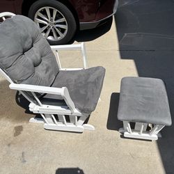 Rocking Chair and foot Rest