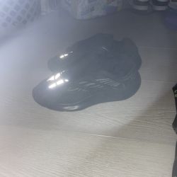 YEEZY 700 V3 "Dark Glow
