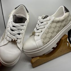 Michael Kors Vanilla Sneakers