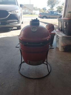 Kamodo Joe egg smoker
