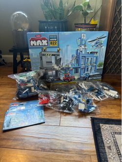 ZURU MAX Police Adventure Police Headquarters Set (822 Pcs) - Open Box, Unused. Compatible with LEGO