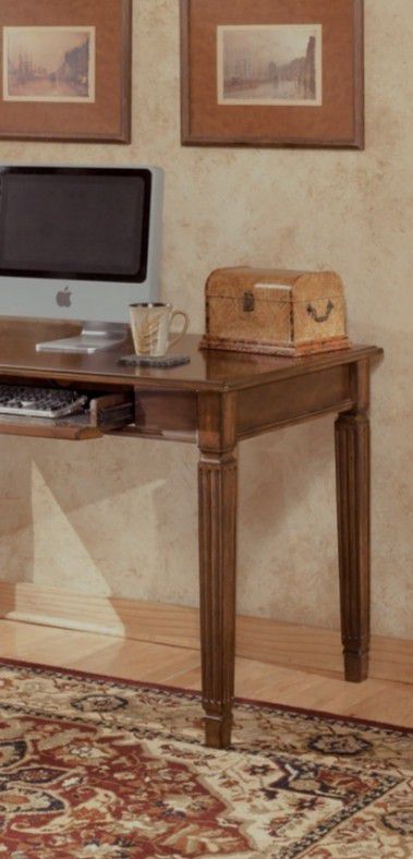 🔥$39 down payment💥-Hamlyn Home Office Small Leg Desk | H527