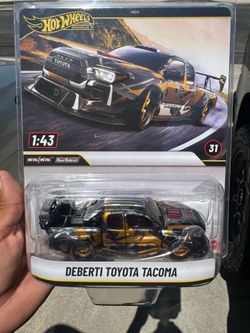 Hot Wheels Premium Deberti Toyota Tacoma