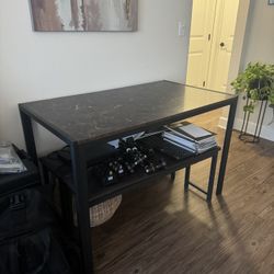 Dining Room Table With Benches .