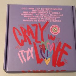 Itzy Crazy in Love