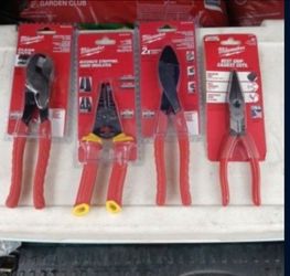 Milwaukee Electrician Tools