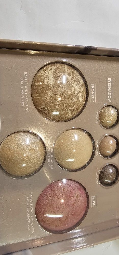 Laura GELLER BAKED FULL GACE