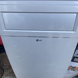 Portable Air Conditioner. 12,000 Btu . With window Connector.  Paid over 600 Originally selling for 225.00