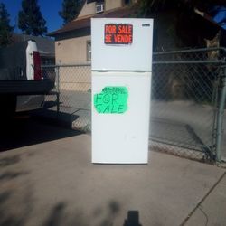 Magic Chef Refrigerator 